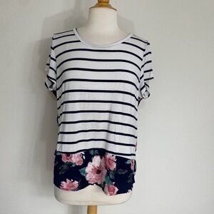 3/$25 Ovi Black White Stripe Floral Mix Media Stretch T-Shirt Size Large Casual